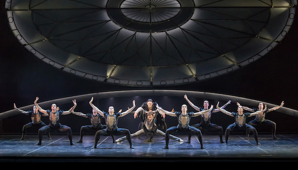 Гастролі Санкт-Петербурзького державного академічного театру балету пройдуть в одному з кращих театральних залів Берліна Theater am Potsdamer Platz з 12 по 16 червня цього року