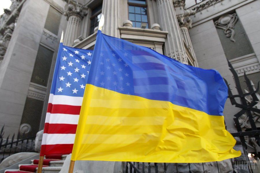 У Держдепі США також підкреслили, що частиною необхідних реформ є позбавлення від впливу олігархів та сказав, що саме це є однією з причин затримки з реформами