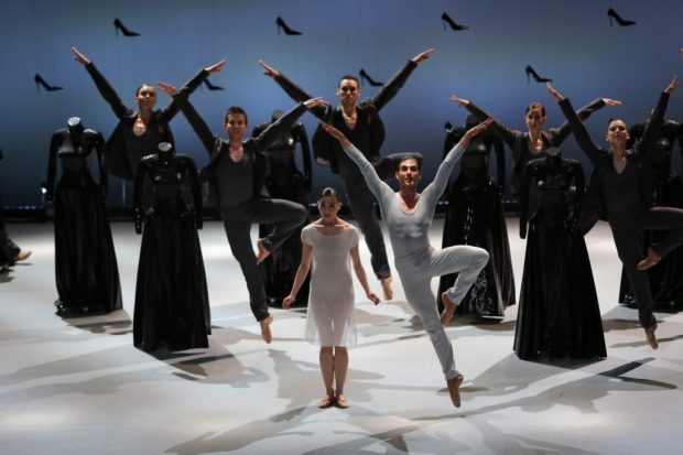 У лютому 2017 го року французька балетна трупа Malandain Ballet Biarritz знову приїжджає до Ізраїлю після попередніх успішних гастролей з балетом «Маджіфік» два роки тому і знову привозить казковий балет - на цей раз «Попелюшку» на музику Сергія Прокоф'єва, прем'єра якого пройшла влітку 2013 року в Версалі
