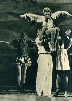 У 1937 році силами учнів Московського хореографічного училища був поставлений перший дитячий балет на радянську тему «Лелеченя», що розповідає про дружбу лелеченя, піонерів і чорношкірого хлопчика