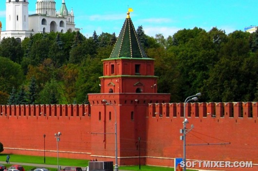 Ім'я своє вона отримала від церкви митрополита Петра на Угрешском подвір'я в Кремлі