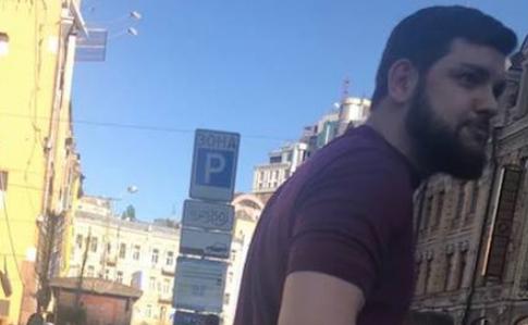 Він запевняє, що авіаквиток в Баку був придбаний підозрюваним ще до конфлікту