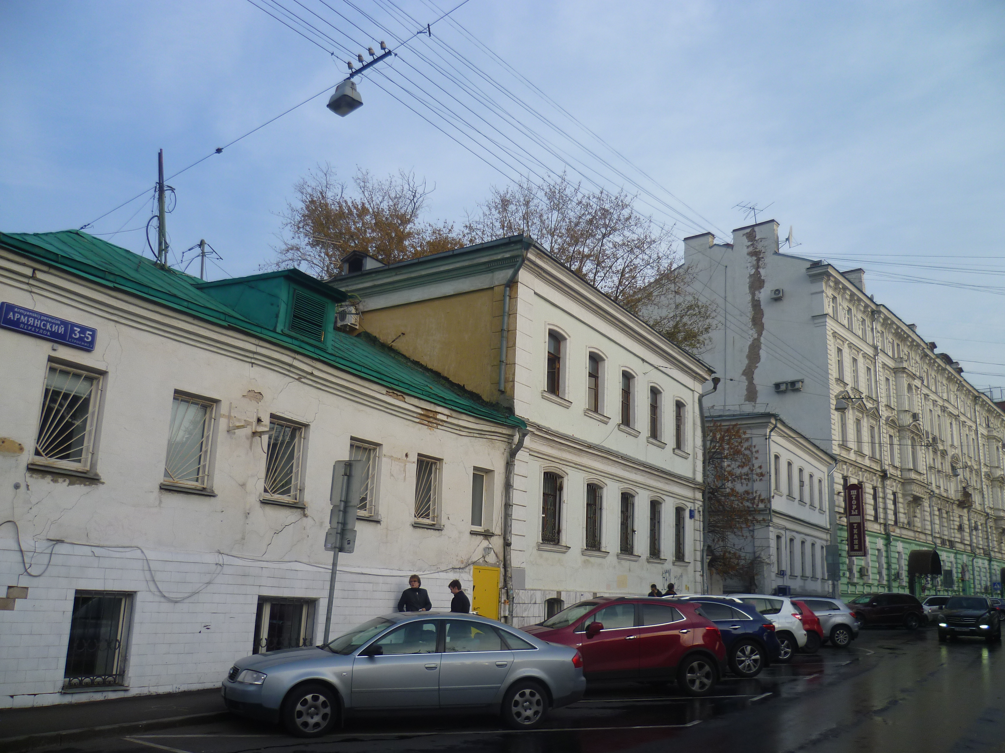 Як повідомляються ці будинки і підземні ходи, для чого вони були споруджені, відповіді на ці питання, сподіваюся, отримають майбутні дослідники