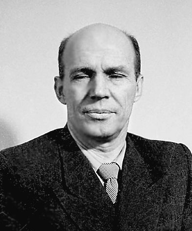 У 1960 році головою Комітету з питань радіомовлення і телебачення (1960-1964) був призначений Володимир Іванович Мороз