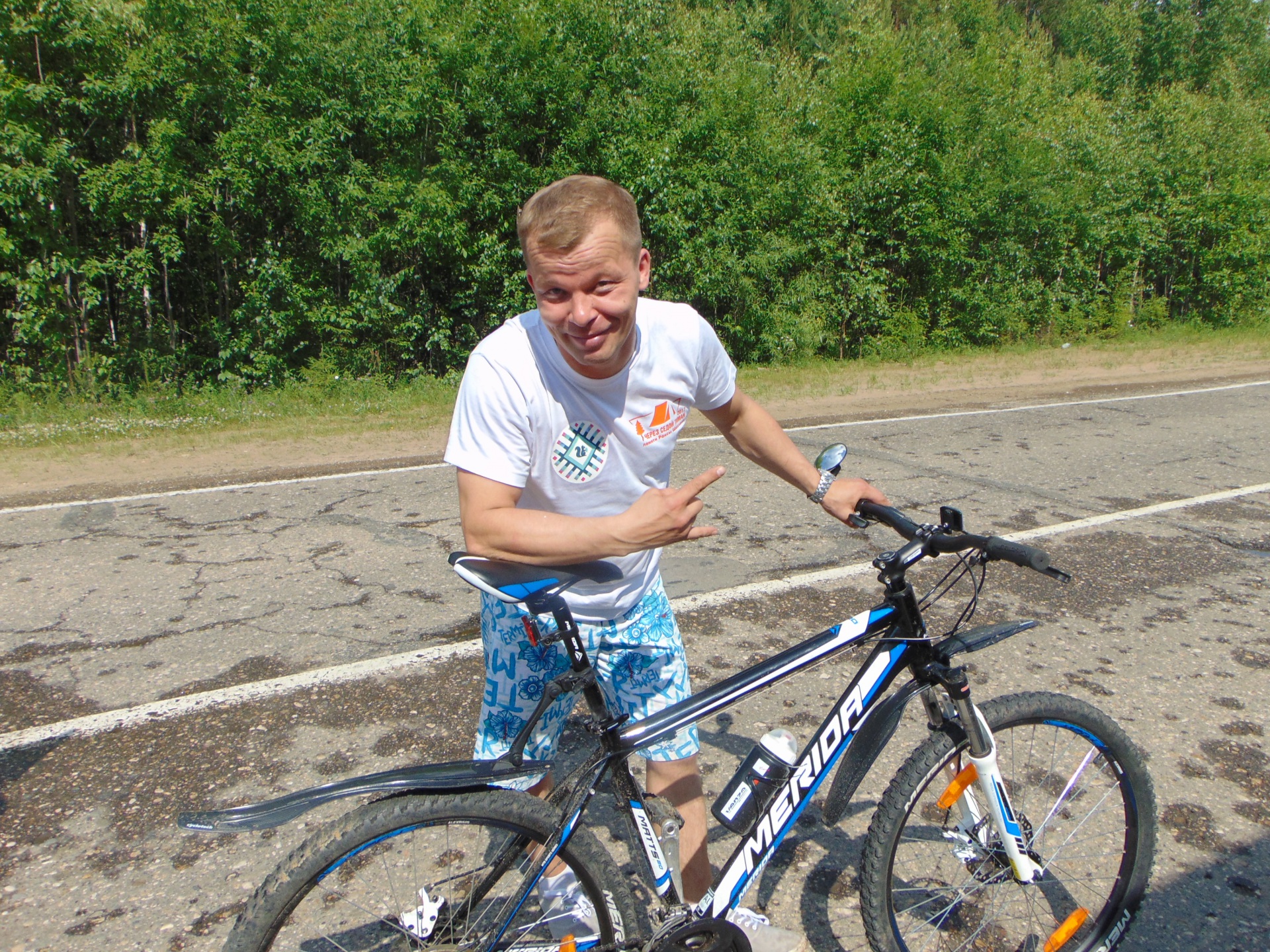 Натомість від керівника муніципалітету Дмитро Шатохін взяв обіцянку взяти участь в наступному велопробігу в 2018 році