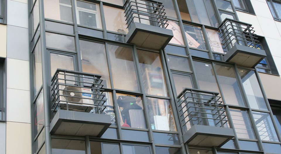 Кондиционер застекленный балкон