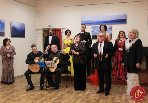 13 березня в Малому залі Донецької державної академічної філармонії відбувся вечір старовинного російського романсу «Дві гітари»