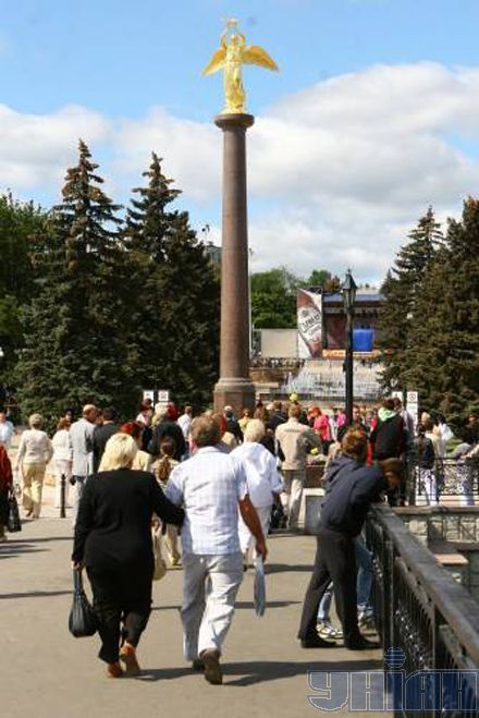 У Донецьку 31 серпня окритія пам'ятник «Добрий Ангел Миру» на честь видатних меценатів України